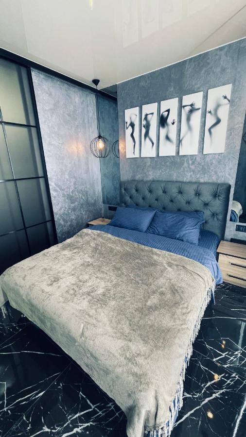 Luxury Design Apartments In The Center Of Kiev Exterior photo