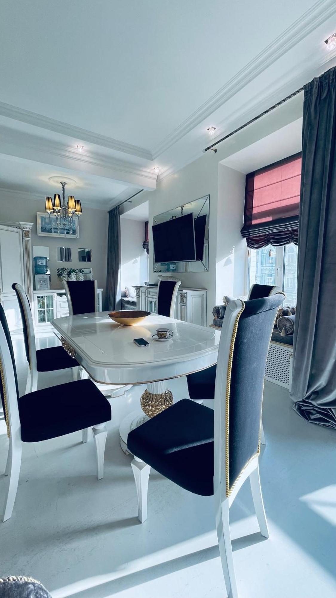 Luxury Design Apartments In The Center Of Kiev Exterior photo